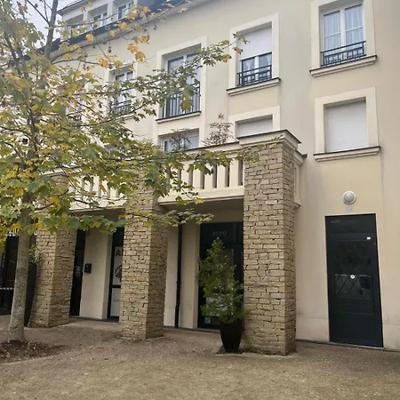 Suite Rainbow -10 Min From Disney Magny-le-Hongre Buitenkant foto
